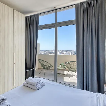 Msida Duplex Penthouse With Rooftop Terrace * Msierah