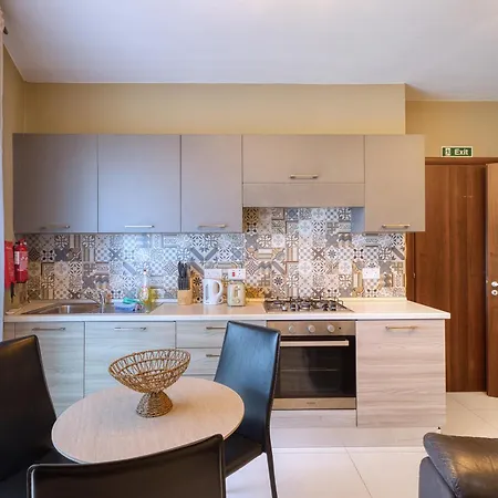 Msida Duplex Penthouse With Rooftop Terrace Апартаменты